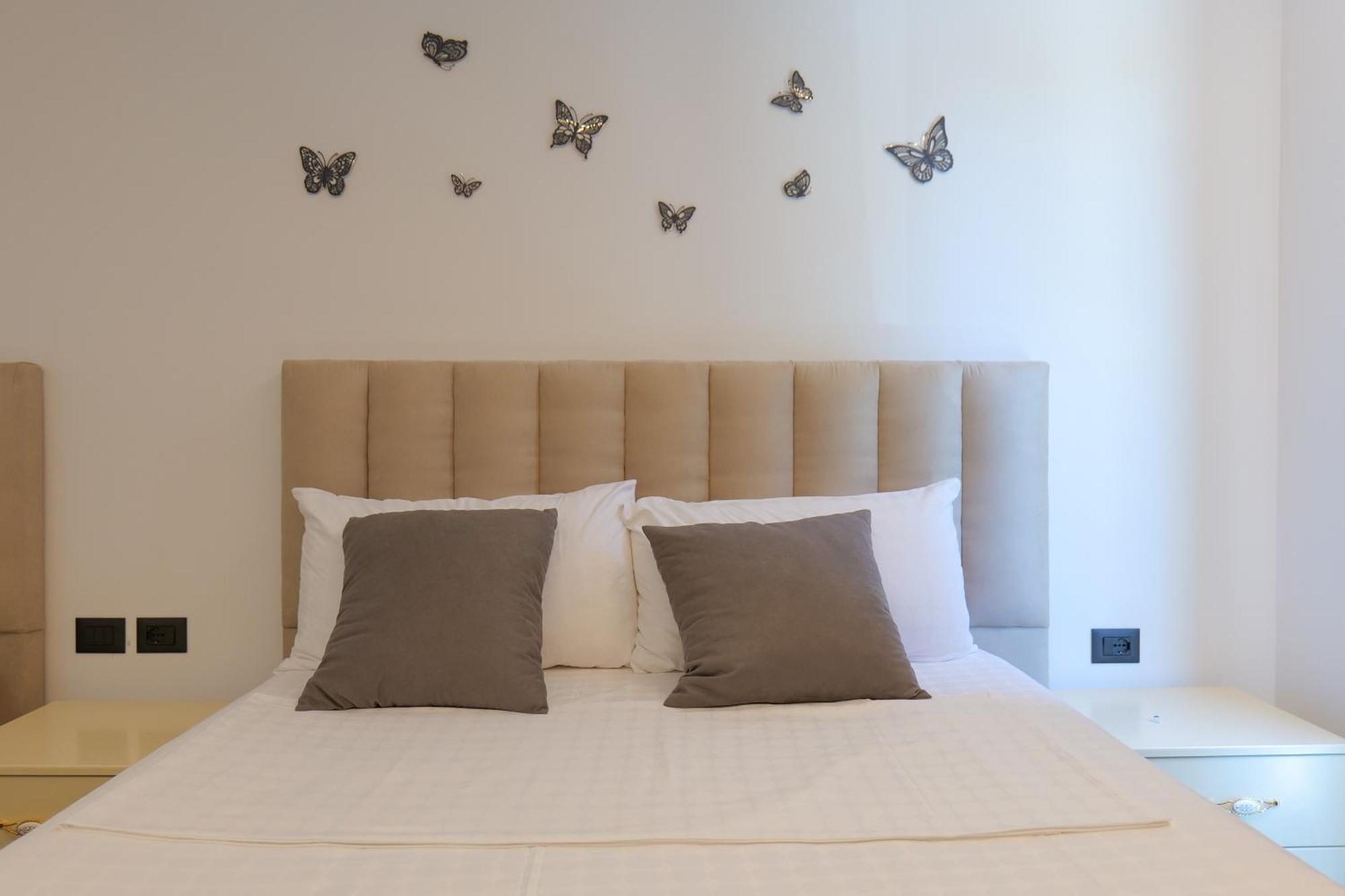 Hotel Celaj Vlore Bagian luar foto